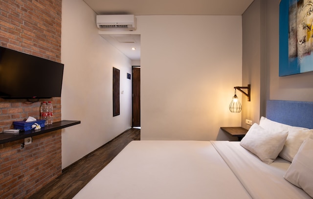 ザ アスワナ スミニャック