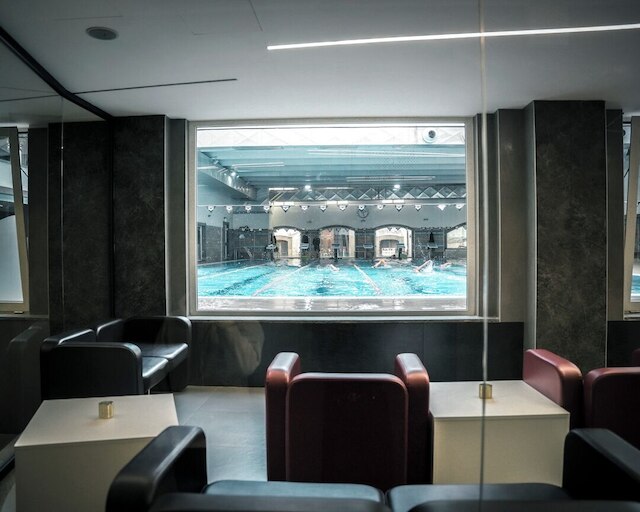 エクマノ スペース