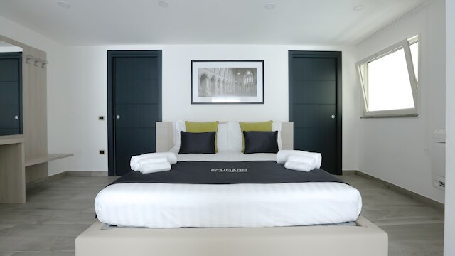 エクマノ スペース