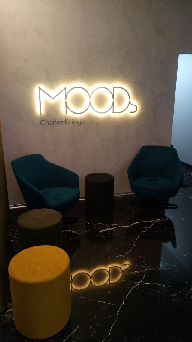 ムーズ チャールズ ブリッジ