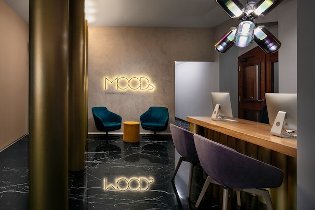 ムーズ チャールズ ブリッジ