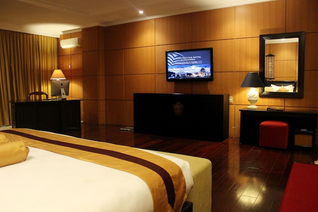 ホテル ブミ セニュール