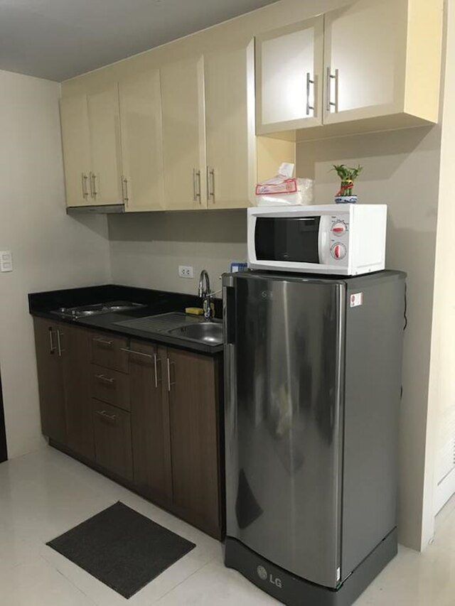 ワン パーム ツリー アパートメンツ