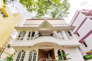 OYO 2561 ホテル レジダ サービス アパートメンツ