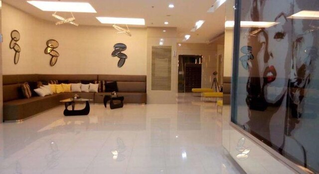 M プレイス アット アブス バイ ノエミ