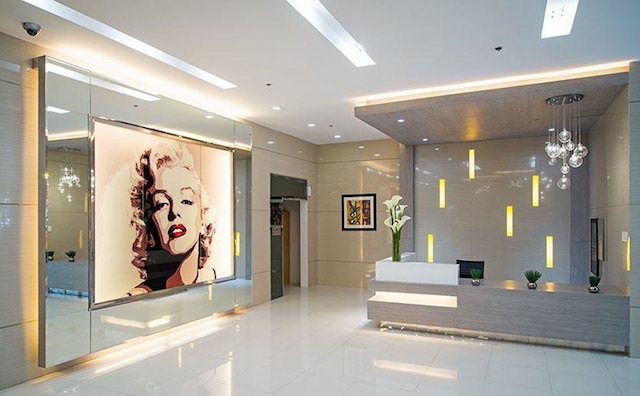 M プレイス アット アブス バイ ノエミ