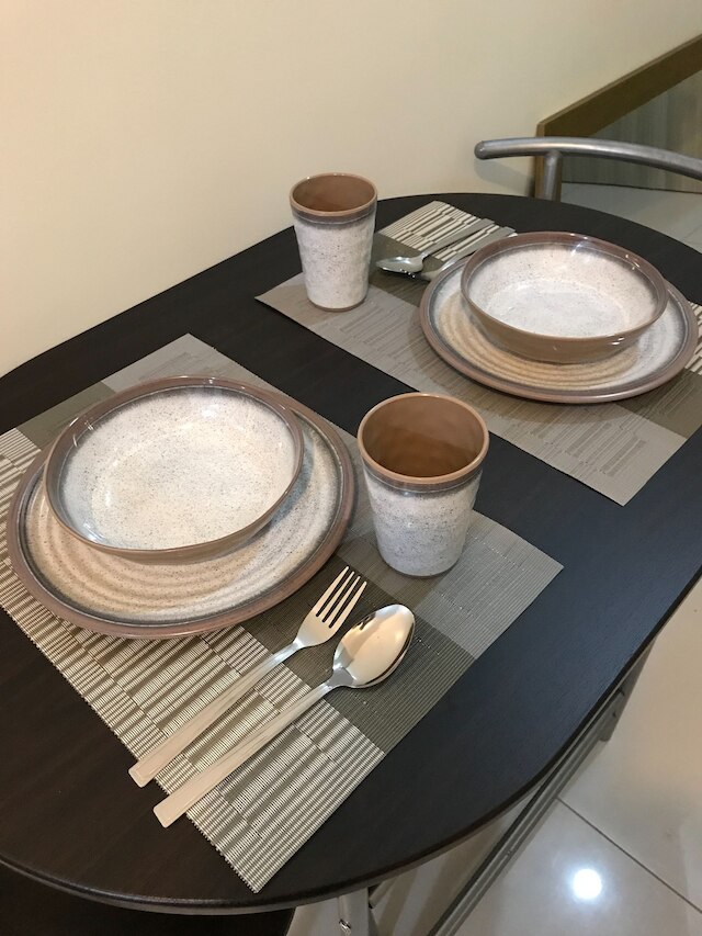 コンドユニット ウィズ バルコニー イン マニラ