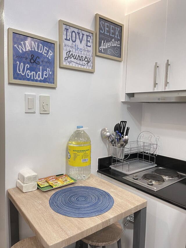 コンドユニット ウィズ バルコニー イン マニラ