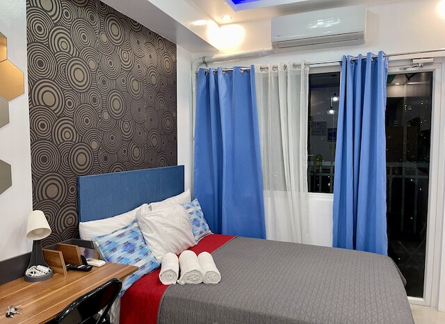 コンドユニット ウィズ バルコニー イン マニラ