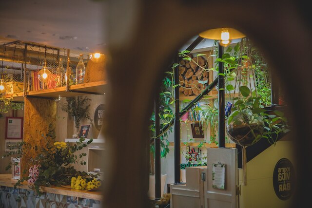 ルームズ ヴィタ & バー