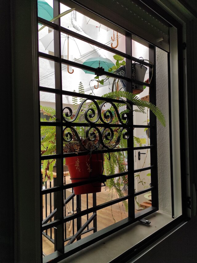 ルームズ ヴィタ & バー