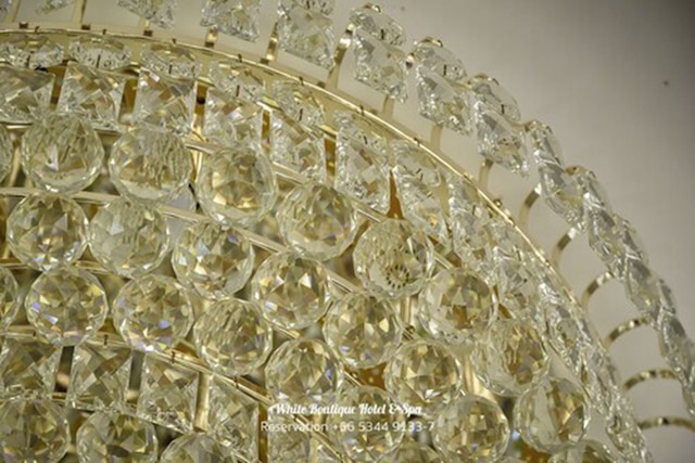 ホワイト ブティック ホテル アンド スパ