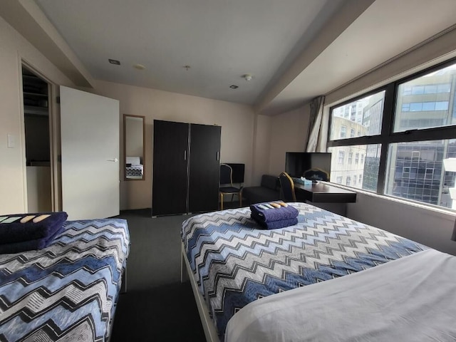 エンパイア アパートメンツ