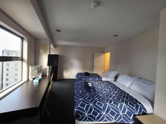 エンパイア アパートメンツ