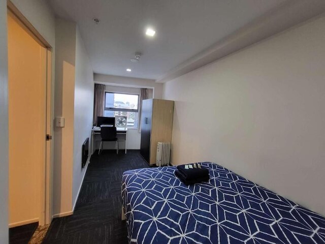 エンパイア アパートメンツ