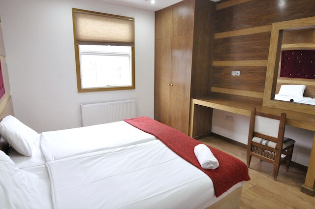 ケンプスフォード ハウス アパートメンツ