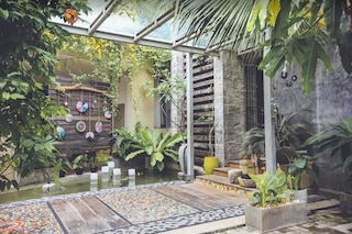 アースマ コロンボ ハウス