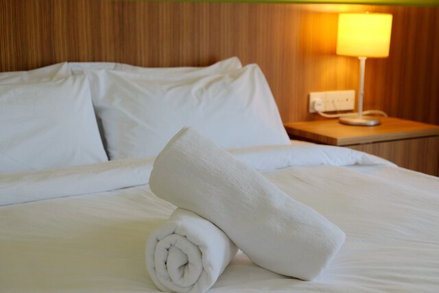 ナトル ホームステイ - シドニー バトゥ カワ MJC ニュー タウンシップス