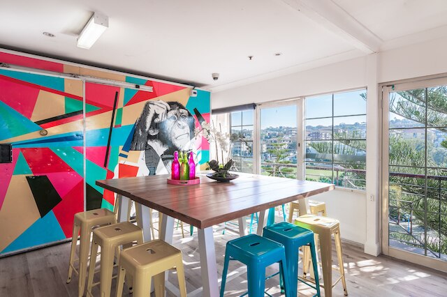 マッド モンキー クージー ビーチ ホステル