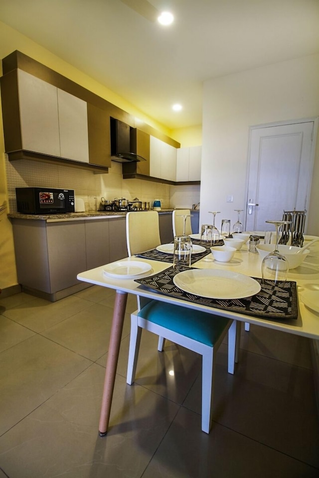 アナラ ホームズ アンド ヴィラズ - GK II