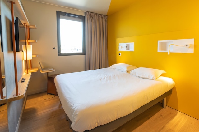 イビス バジェット レンヌ ルート ドゥ ロリアン