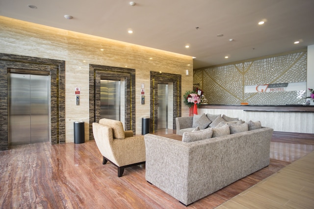 グランド G7 ホテル ケマヨラン