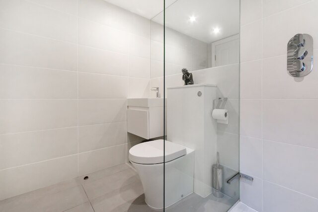 グラス ワンダー イン ソーホー - B