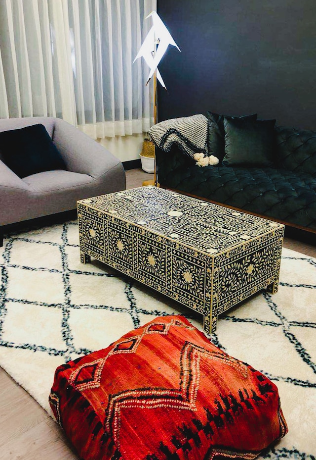 クロエチェン - ホーム (CHLOECHEN HOME)