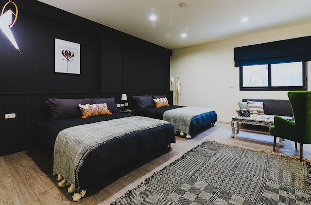 クロエチェン - ホーム (CHLOECHEN HOME)