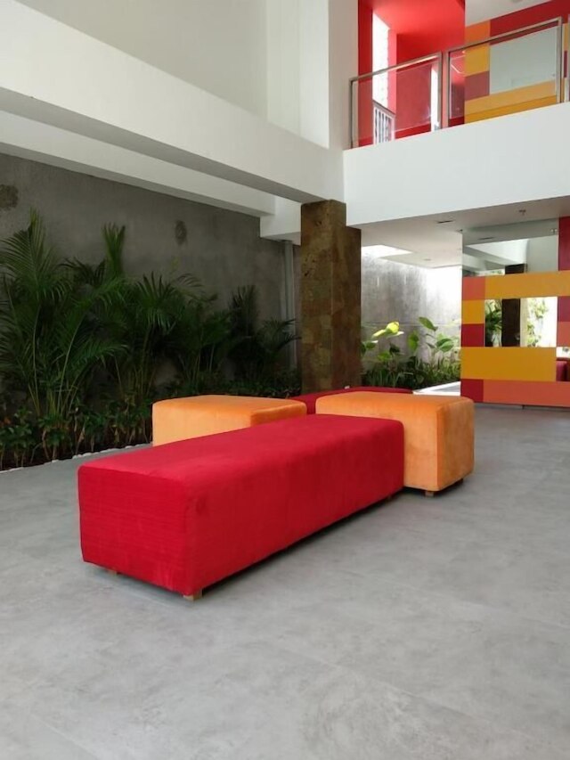 ズリ エクスプレス ジンバラン