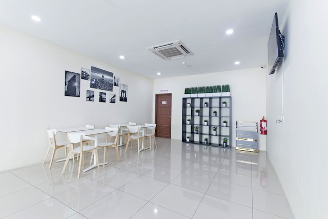 スーパー  OYO 326 TC  ホテル