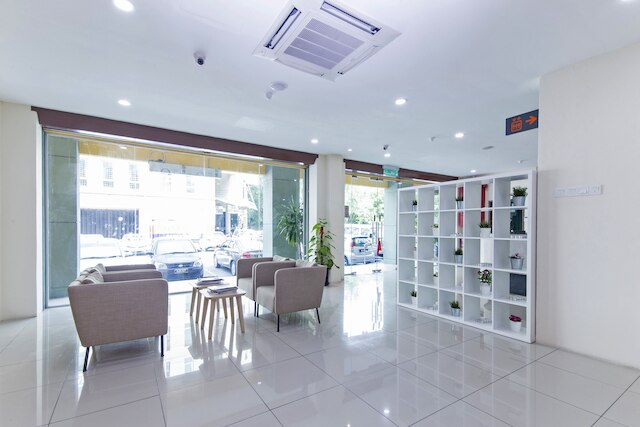 スーパー  OYO 326 TC  ホテル