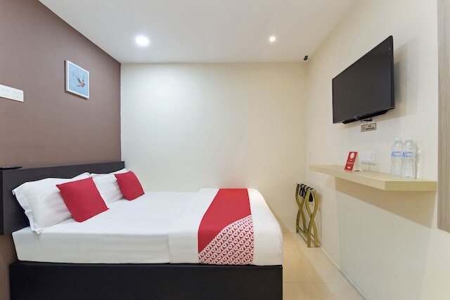 スーパー  OYO 326 TC  ホテル