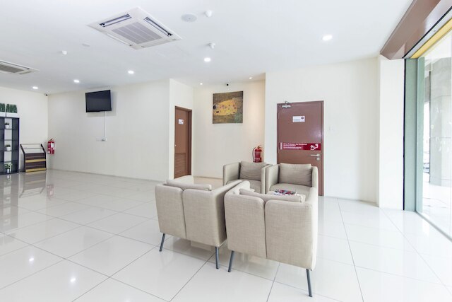 スーパー  OYO 326 TC  ホテル