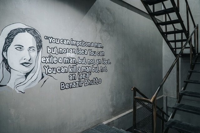 デ パラゴン ポグン B