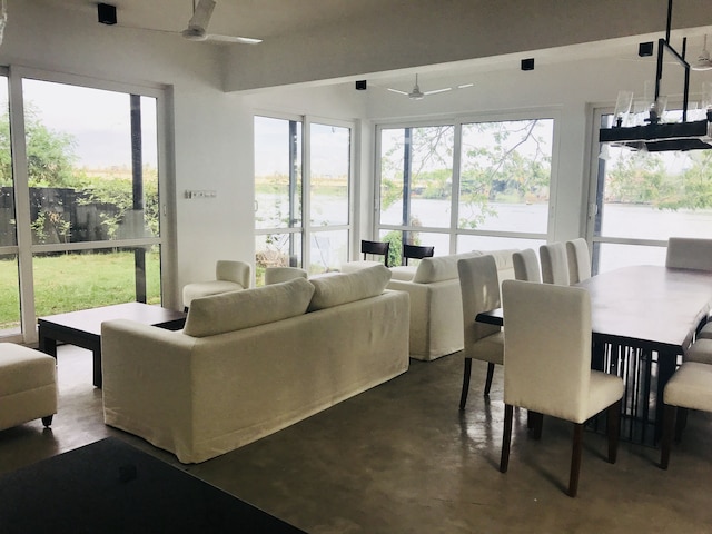 ヴィラ バイ ザ エッジ