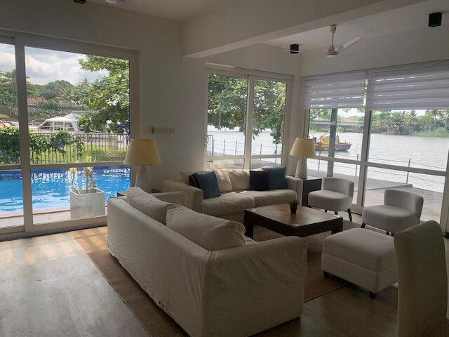 ヴィラ バイ ザ エッジ