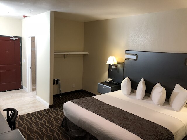 カーサ ロイヤル イン