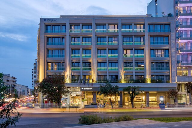 ゼウス エッセンス ウィンダム アテネス レジデンス