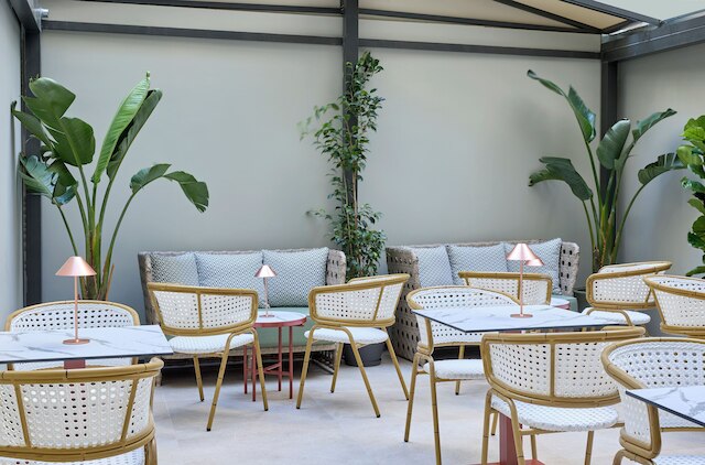 ゼウス エッセンス ウィンダム アテネス レジデンス