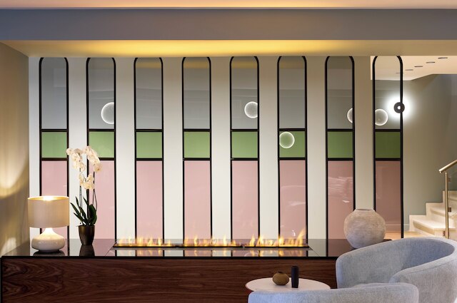 ゼウス エッセンス ウィンダム アテネス レジデンス