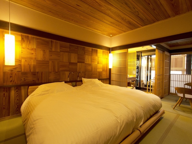 強羅花扇 円かの杜