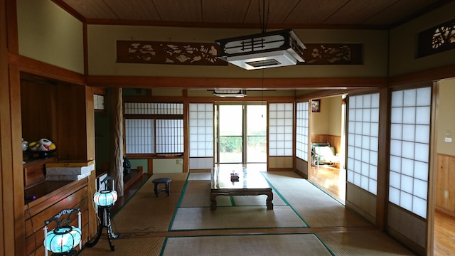 瓦屋いきんぱた