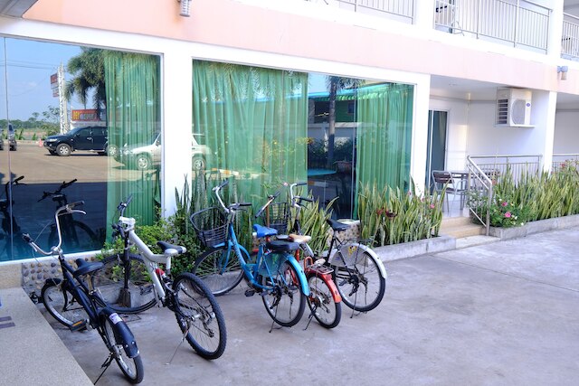 タートパノム リバー ビュー ホテル