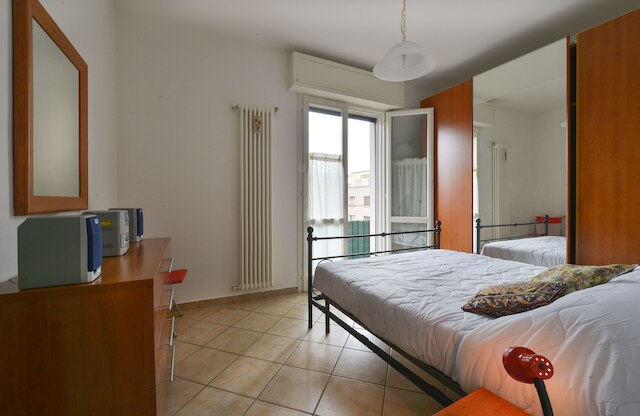 イーグル ビュー アパートメント