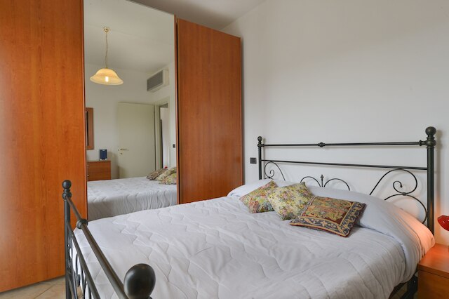 イーグル ビュー アパートメント