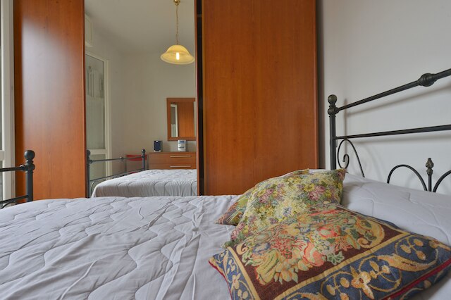 イーグル ビュー アパートメント