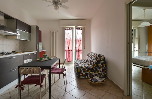 イーグル ビュー アパートメント