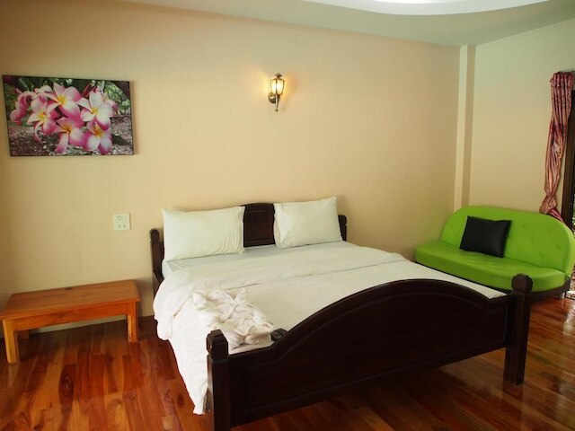 バーンスアン アイヤラ