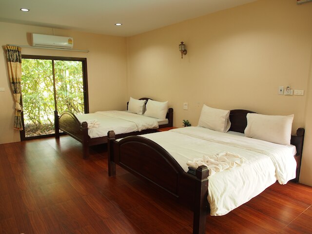 バーンスアン アイヤラ